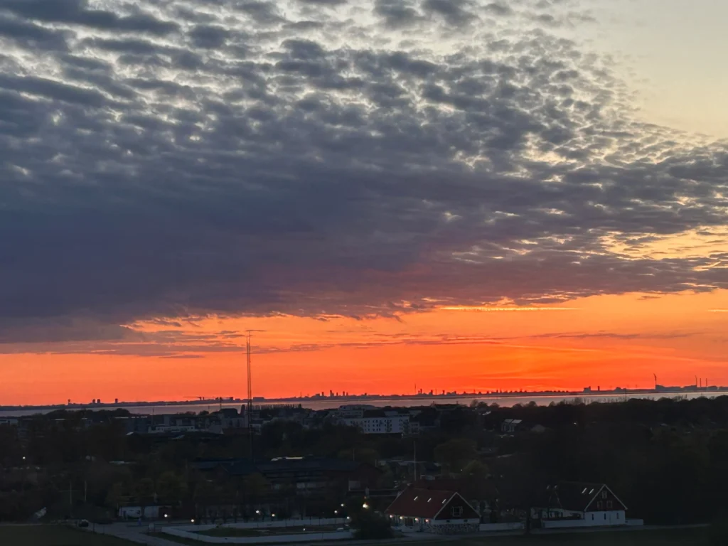 Vacker solnedgång över Malmö Öresund