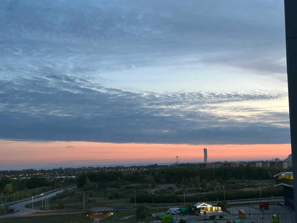 Solen går upp över Malmö